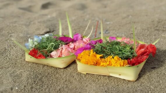 Canang Sari: Makna dalam Setangkai Persembahan